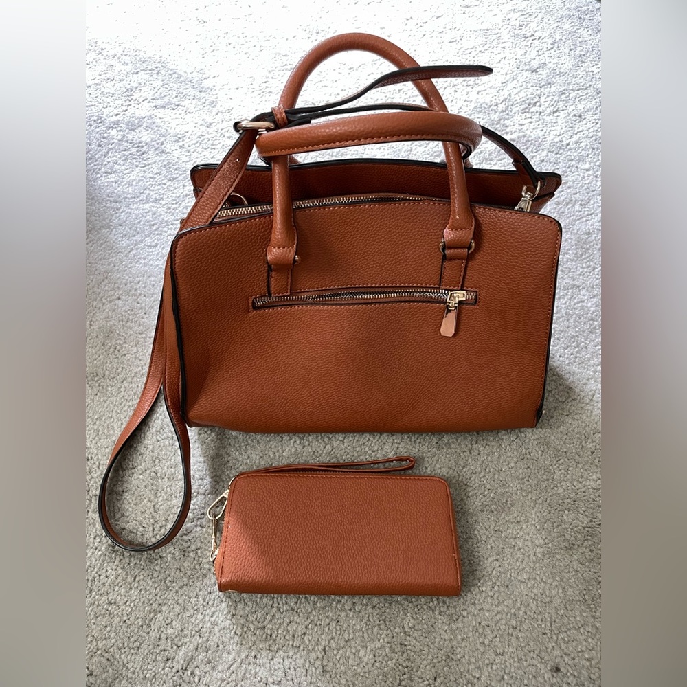 Large Brown crossbody Purse with matching wallet